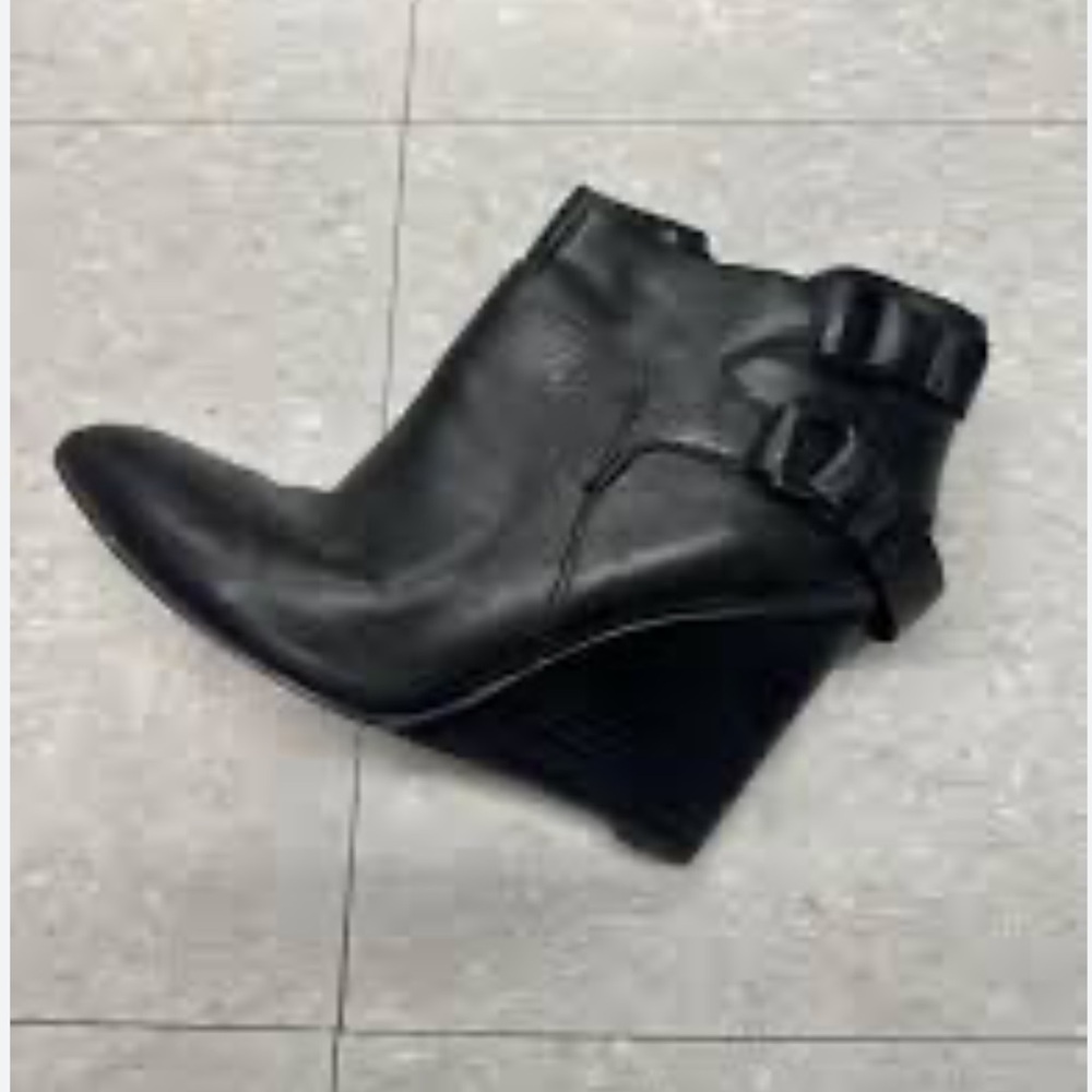 Nine West Black Wedge Ankle Boots size 9